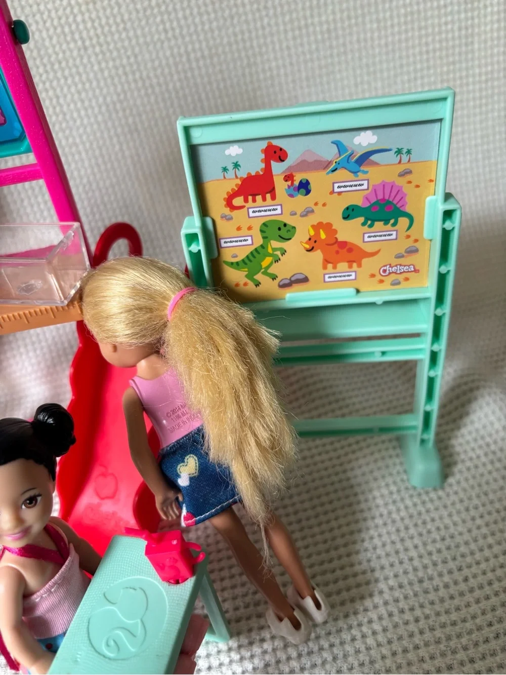 Barbie Kindergarten School doll Easel w space Animals Dino & Chelsea Kelly lot